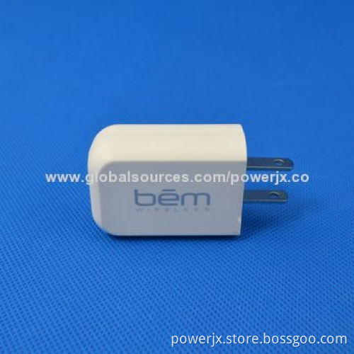 Wall-mounted American and European 2p 5V 1A Travel Adapter
